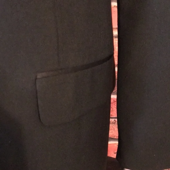 Gerald Austin Tuxedo Coat - Picture 7 of 17